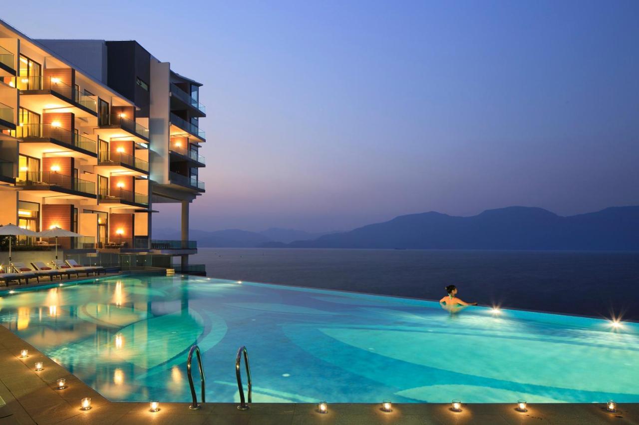 Crowne Plaza Huangshan Taiping Lake, An Ihg Hotel Exteriör bild