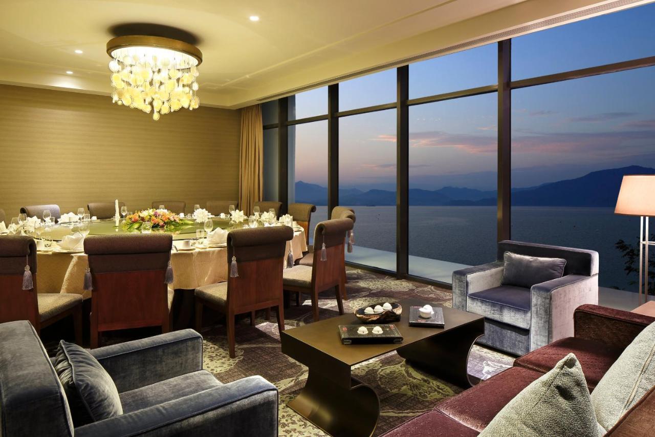 Crowne Plaza Huangshan Taiping Lake, An Ihg Hotel Exteriör bild