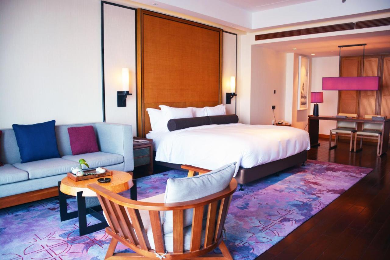 Crowne Plaza Huangshan Taiping Lake, An Ihg Hotel Exteriör bild