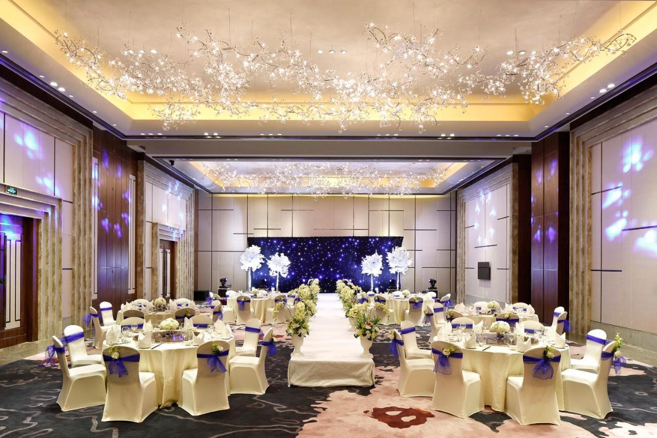 Crowne Plaza Huangshan Taiping Lake, An Ihg Hotel Exteriör bild