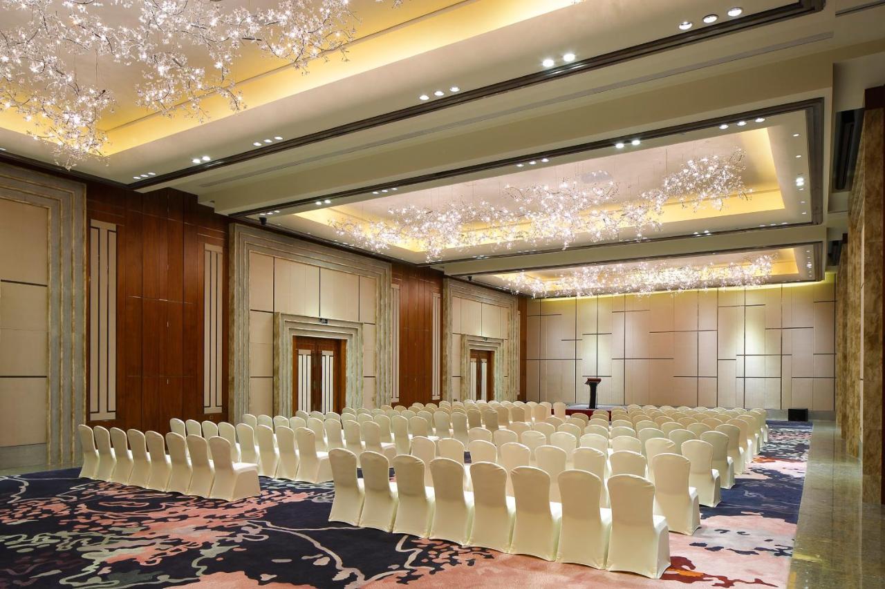 Crowne Plaza Huangshan Taiping Lake, An Ihg Hotel Exteriör bild